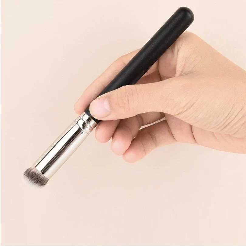 BLACK ROUND CONCEALER MAKEUP BRUSH NO.270/SOFT BRUSH