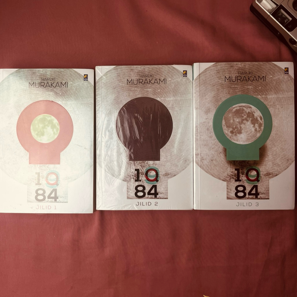 นวนิยาย 1Q84 Haruki Murakami เล่ม 1 - 3 ชุดต้นฉบับใหม่