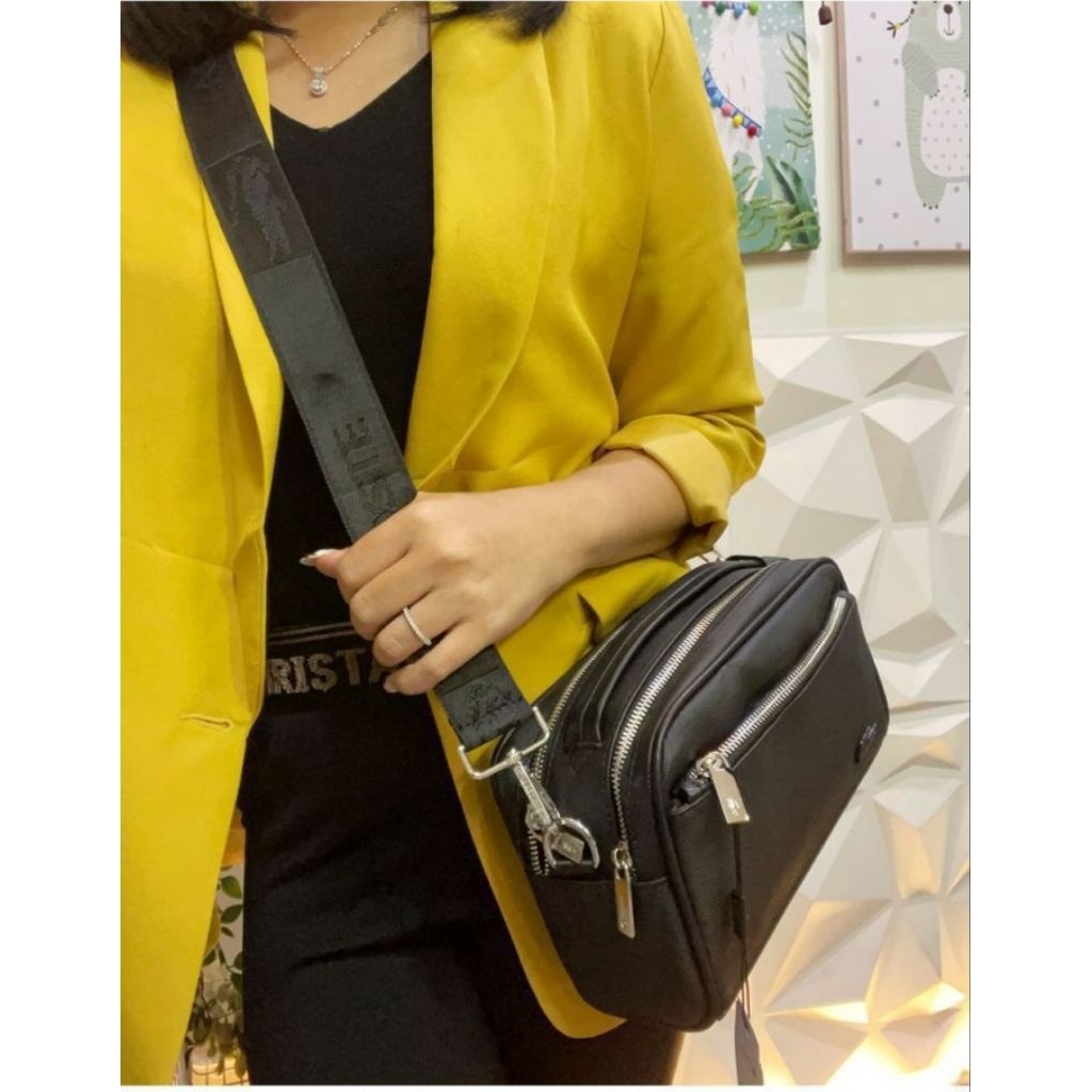 กระเป๋าสะพาย UNISEX - LCS E7309