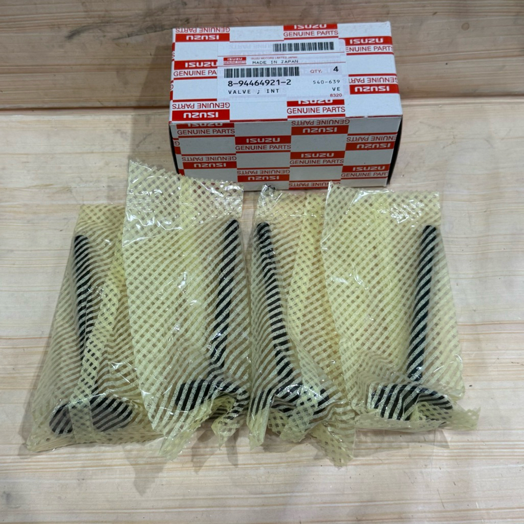 วาล์วไอดีวาล์ววาล์วน้ํามัน CONTENTTS 4 ชิ้นชุด ISUZU PANTHER 2.5 ELF NHR NKR NLR 55 8-94464921-2