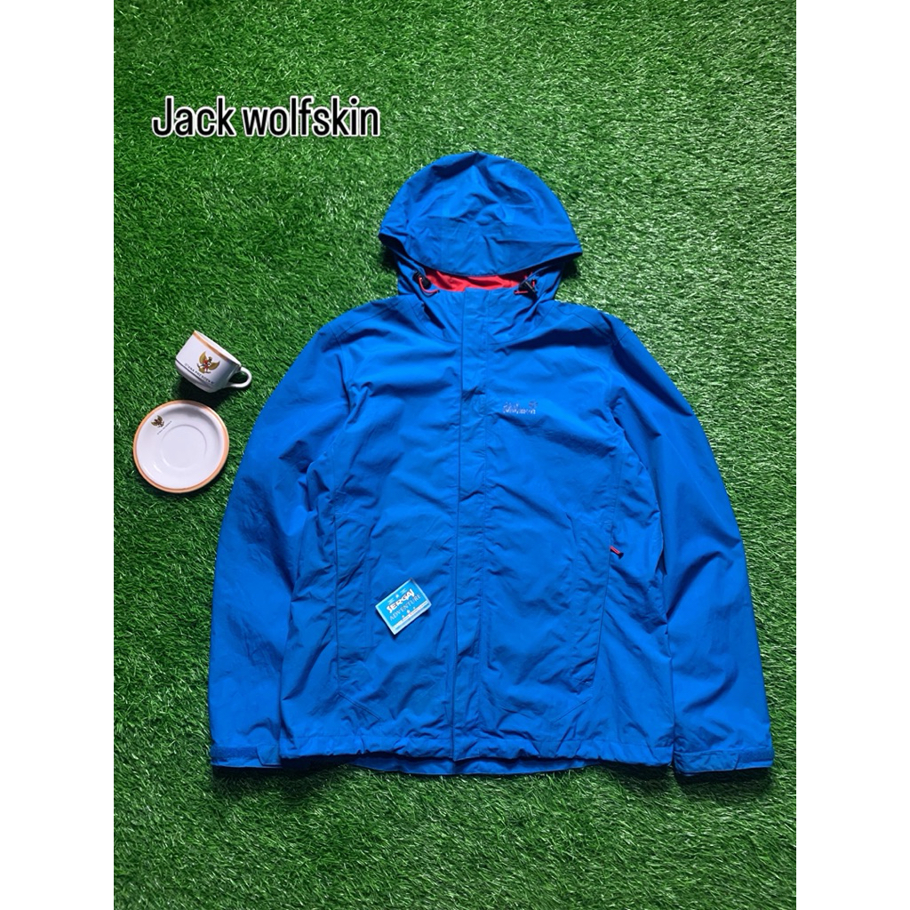เสื้อแจ็คเก็ตกลางแจ้ง jack wolfskin มือสอง