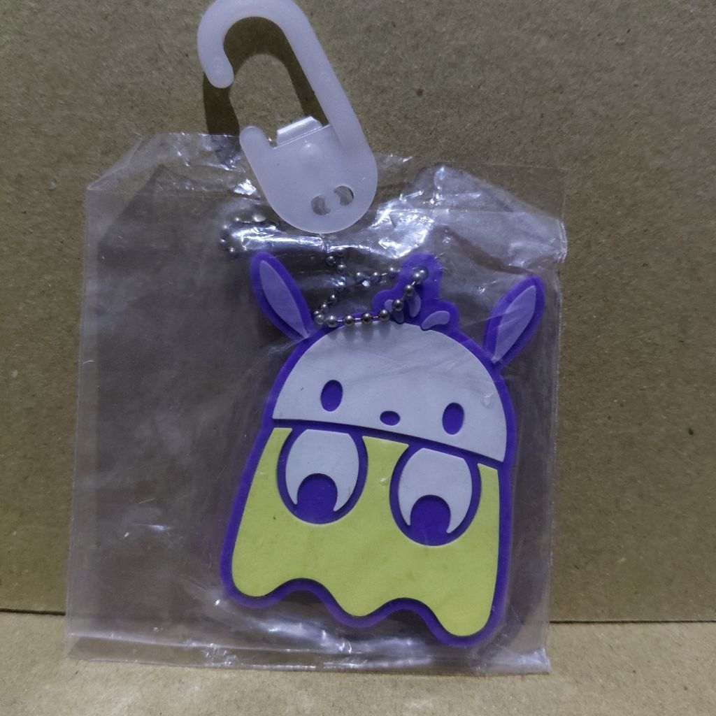 พวงกุญแจยาง Pochacco จากคอลเลกชั่นมาสคอตพิเศษ Pac-Man x Sanrio Character
