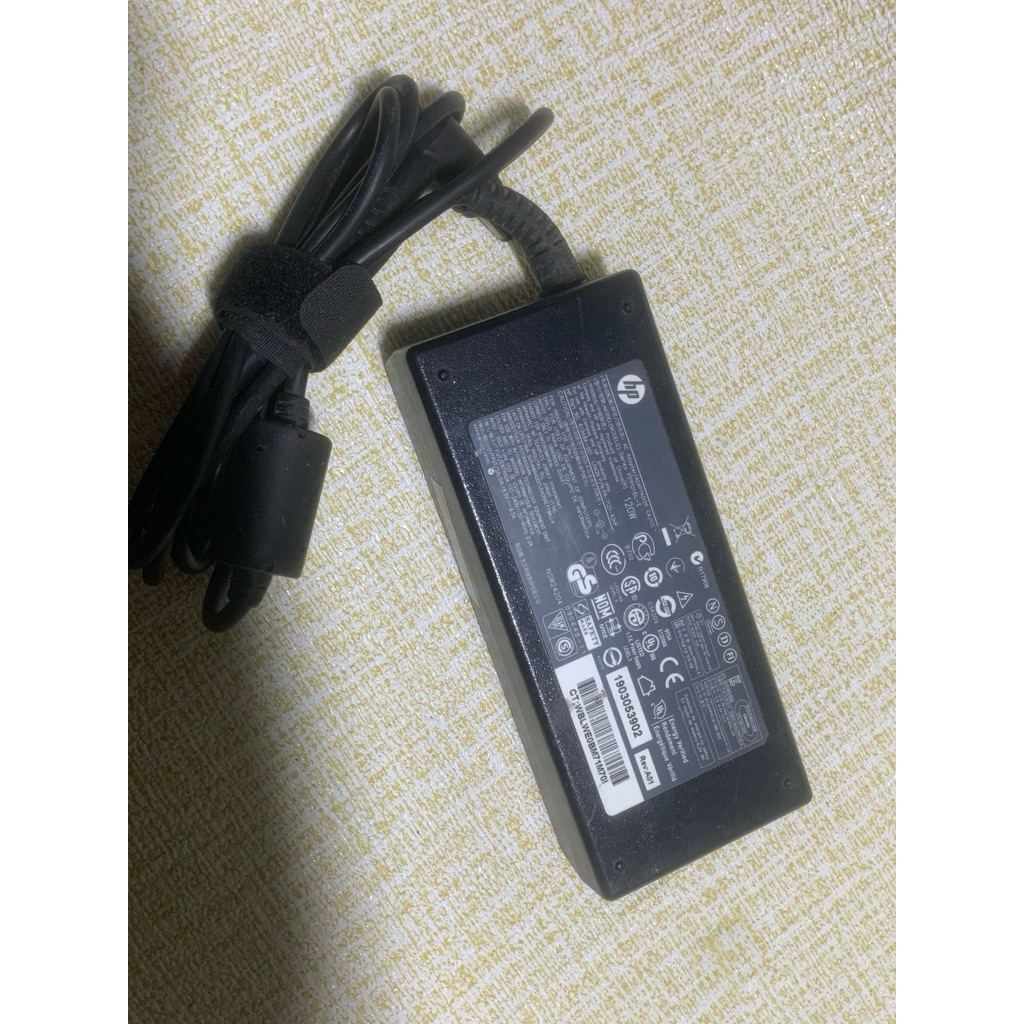 HP ADAPTER 19,V-6.5A