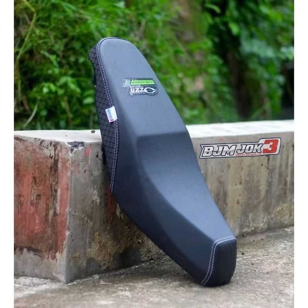 2-SEWED MOTORCYCLE SEAT LEATHER - OZZA MIX WAJIK 3D PRESSED LEATHER COVER READY TO INSTALL สําหรับรถ