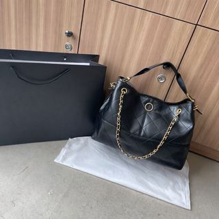 LUXYBAG LX2556 TAS WANITA SHOULDER HOBO TRAVELING MUAT BANYAK FULLSET FREE PAPERBAG + PAPERBAG KUALITAS VIP PLATINUM 1:1