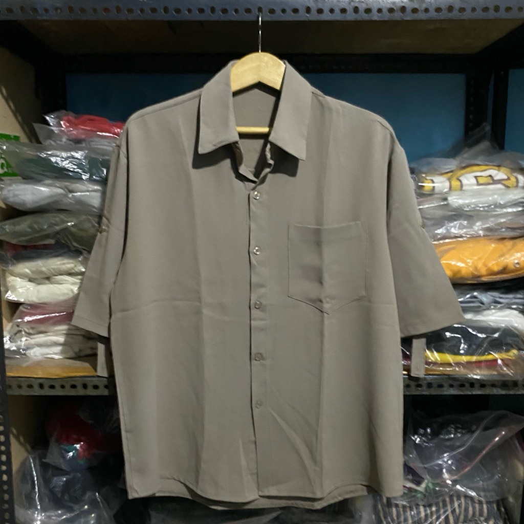 เสื้อ DSA202 Kr S/S สีน้ําตาลกากี ไซส์ L 70x56 Roll Up Sleeve