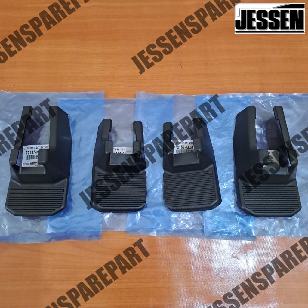 ฝาครอบสลักเกลียวที่นั่งด้านหน้าซ้ายขวา Fortuner Vrz SRZ GR Hilux Revo หน่วยเดิม 72137-KK010-C0 72158