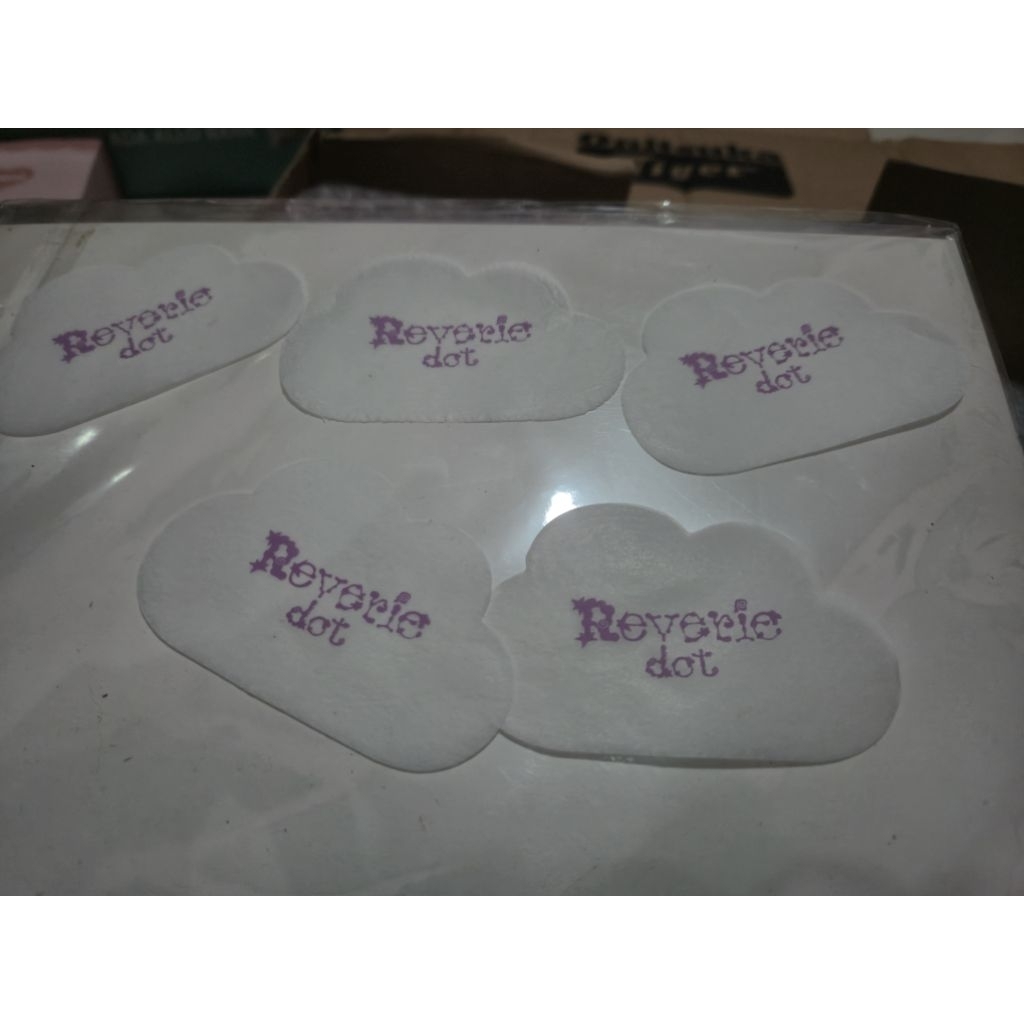 CONFETY REVERIE DOT BAEKHYUN