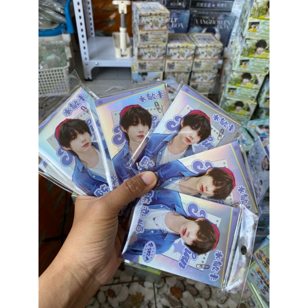 (ขายปลีก 1 ซอง) โฟโต้การ์ดฉีดน้ํา TF Family gen4 ปรากฏถ้าสเปรย์น้ํา