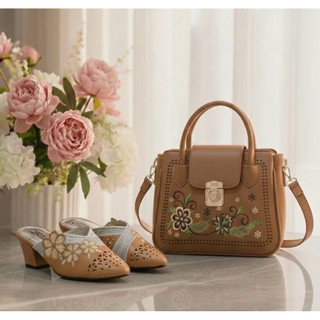 Promo satu set tas dan sandal wanita hak 5 cm motif bordiran timbul