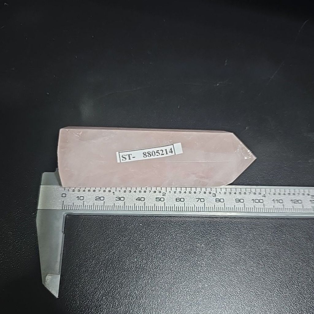 Rose Quartz Madagascar Tower Point หินธรรมชาติแท้