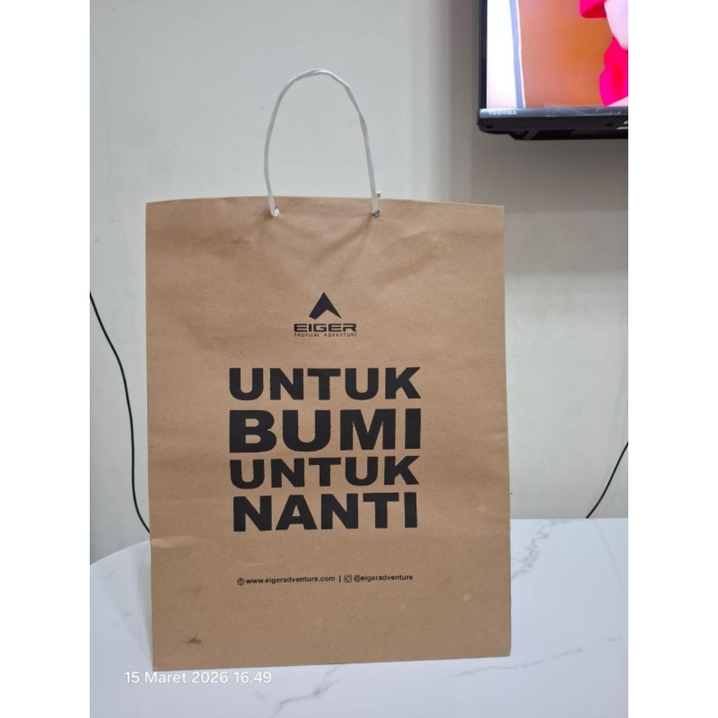 กระเป๋ากระดาษ EIGER1989