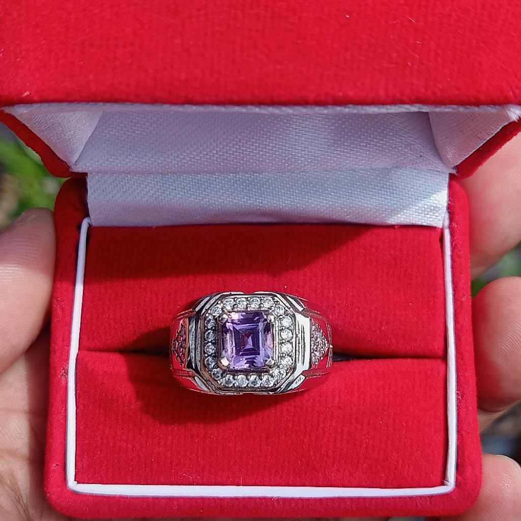 UNGU KALIMANTAN PURPLE Amethyst EYED MENS RING (ALPAKA RING, SIZE 9)
