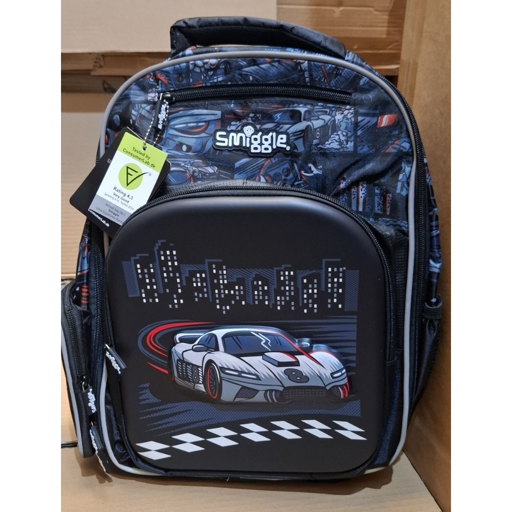 กระเป๋าเป้ Hardcase สีดํา ขนาด 30x13x42cm