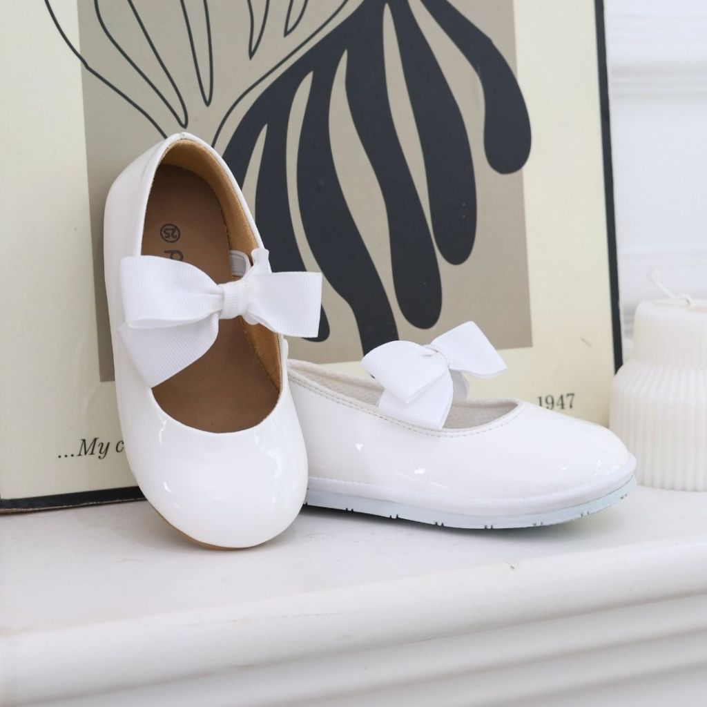 Poptoe Serena - รองเท้าส้นแบนสําหรับเด็กผู้หญิง