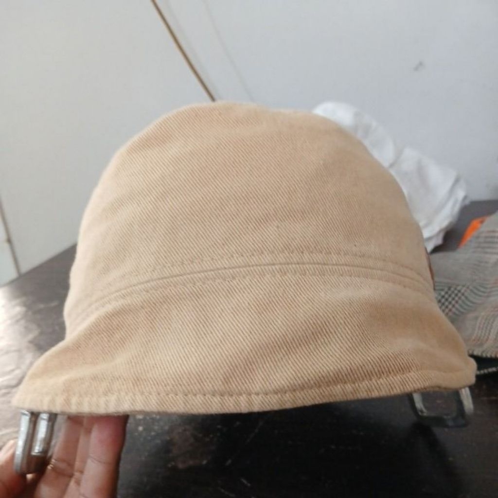 KATUN หมวกบักเก็ต MADE ผ้าคอตตอนยีนส์หนานุ่ม สีครีมเจ็ทเหมือนใหม่ สะอาดทั้งภายในและภายนอก HAND MADE 