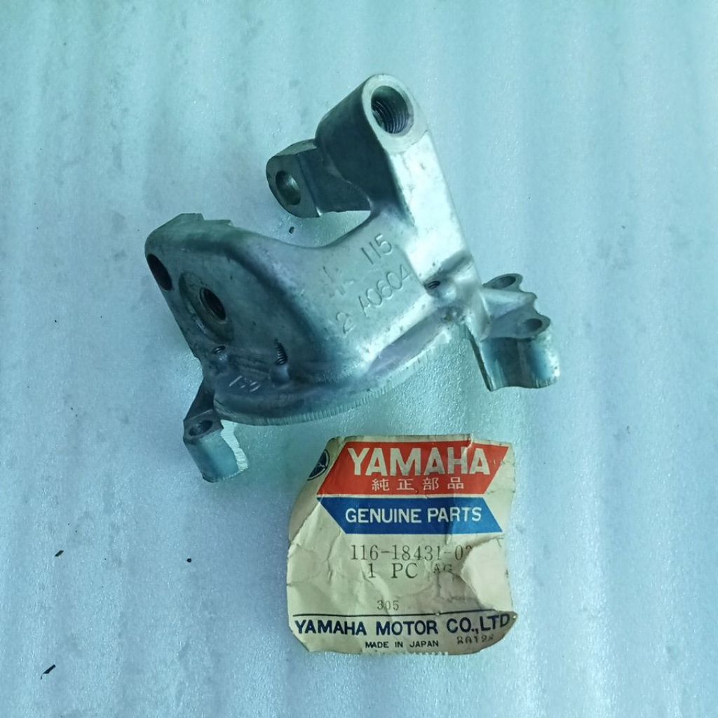 Yamaha U50 Gear Cable Shifter Bracket 116-18431-03