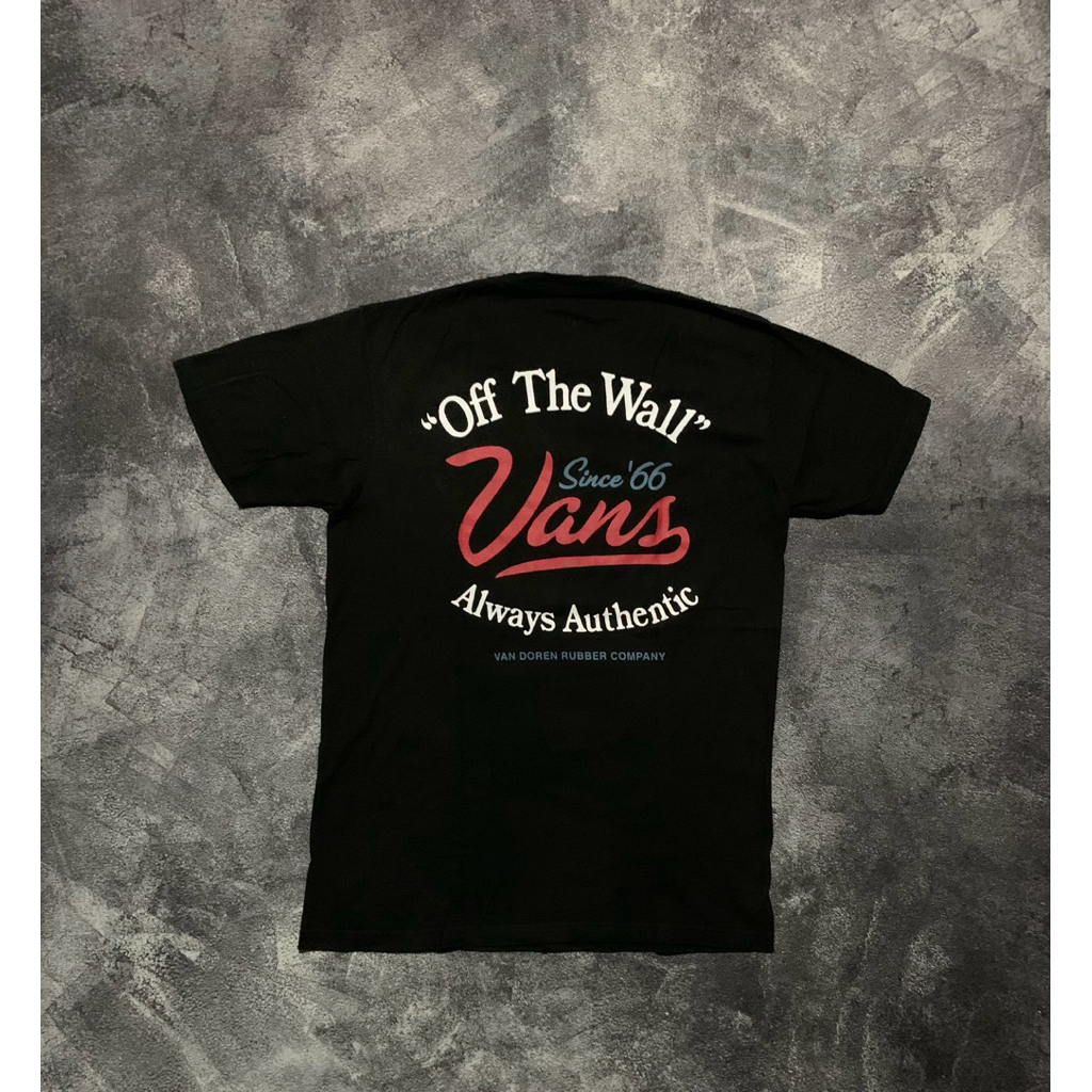 เสื้อยืดโลโก้ Vans Backhit