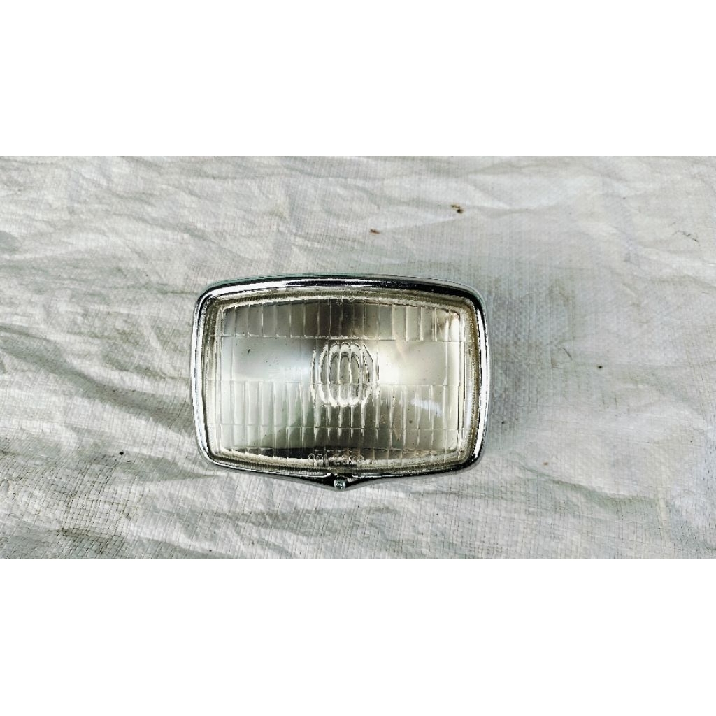 YAMAHA V80 HEADLIGHT REVLECTOR V80 NOS