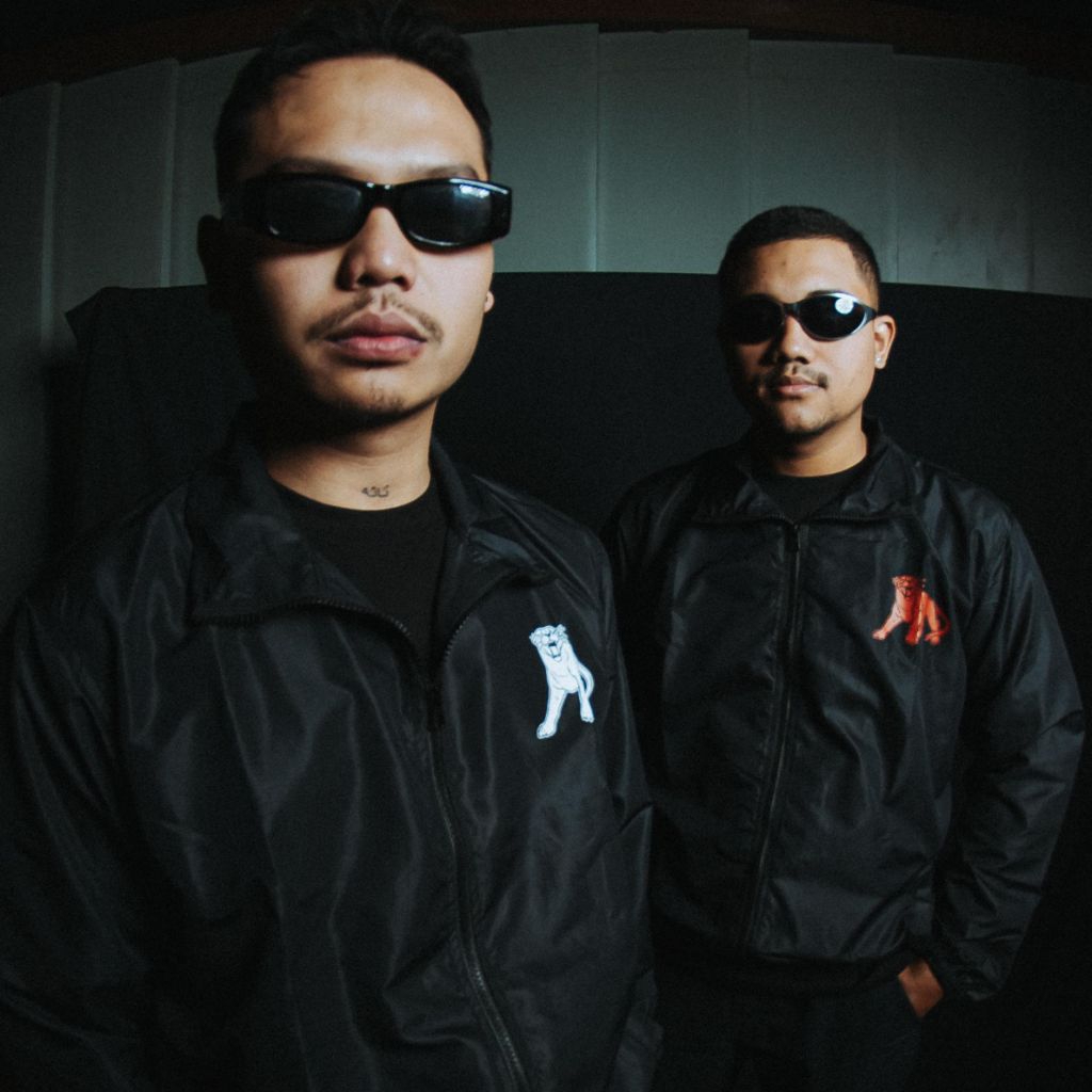 เสื้อแจ็คเก็ตรถบรรทุก Rumble
