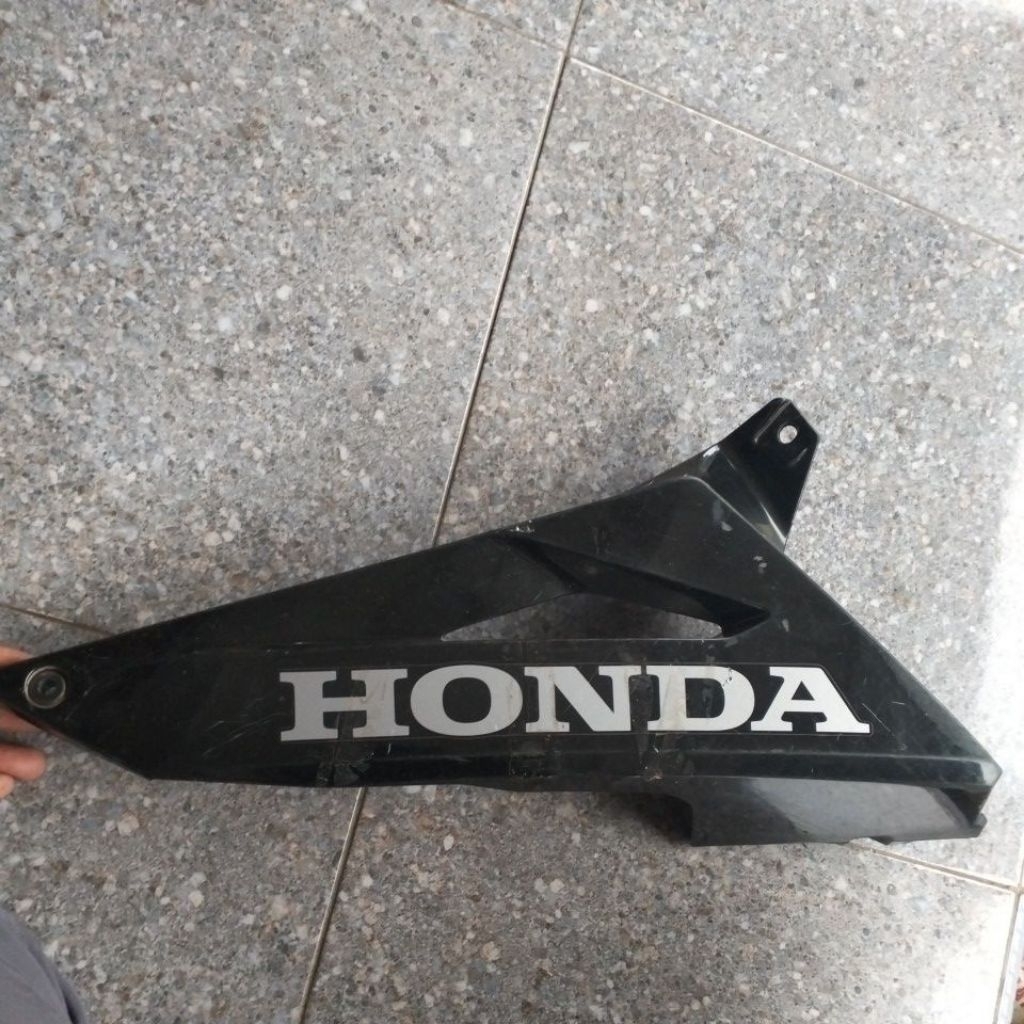 ภายใต้วัว k45 cbr250r ขวา