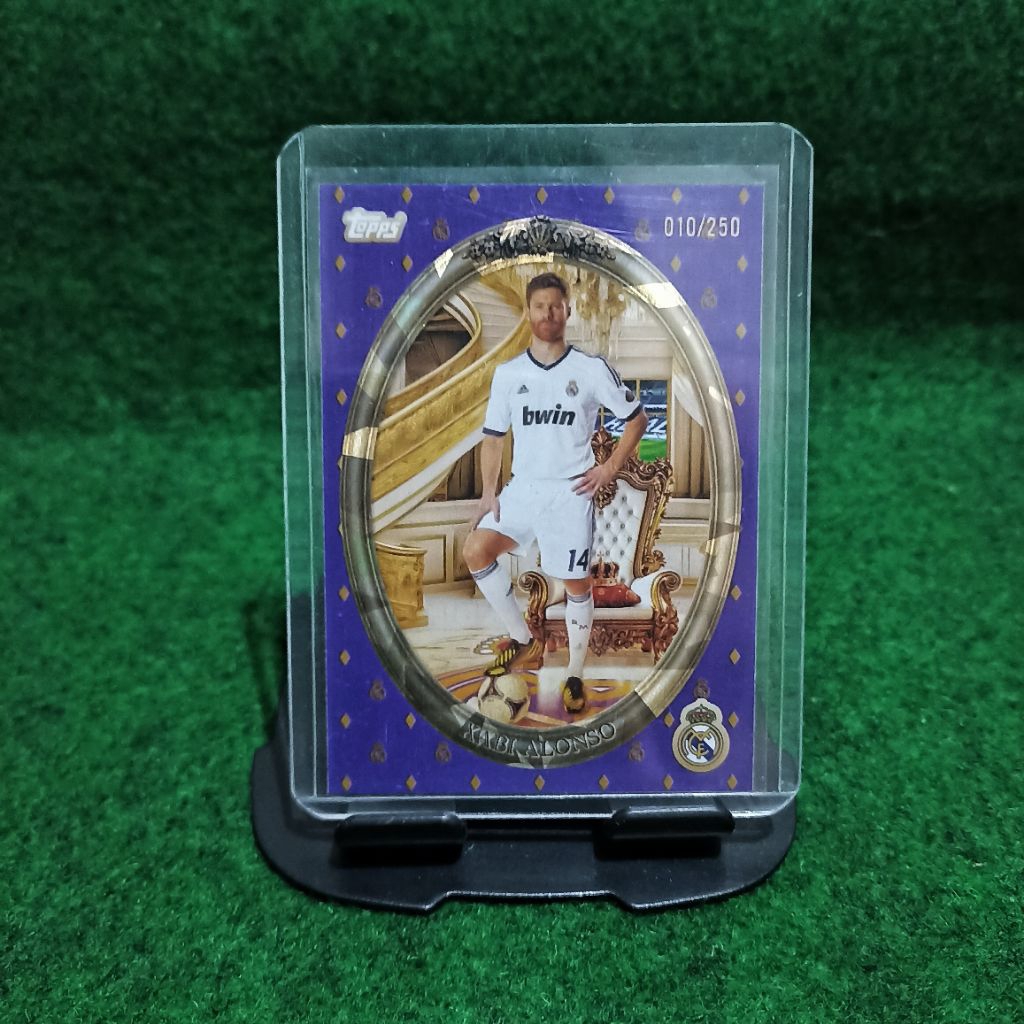 XABI ALONSO 10/250 ชุดการ์ดฟุตบอลทีม TOPPS 25/26