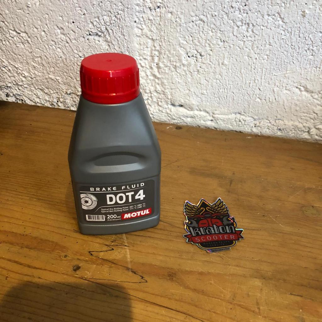 MOTUL BRAKE FLUID DOT 4 BRAKE FLUID 200 ML