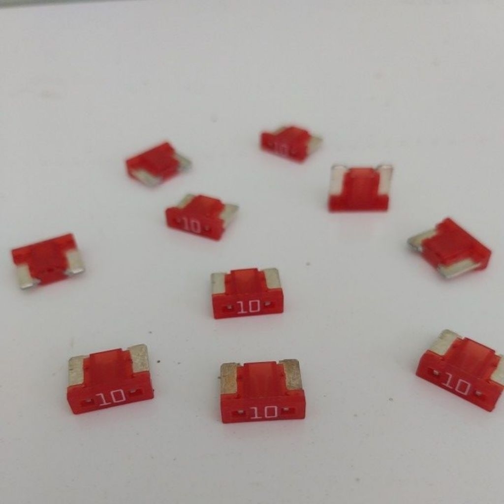 10 A FUSE [CONTENDTS 10] PASFIC JAPAN ใหม่ MICRO FUSE พร้อมเท้าสําหรับรถจักรยานยนต์และรถยนต์