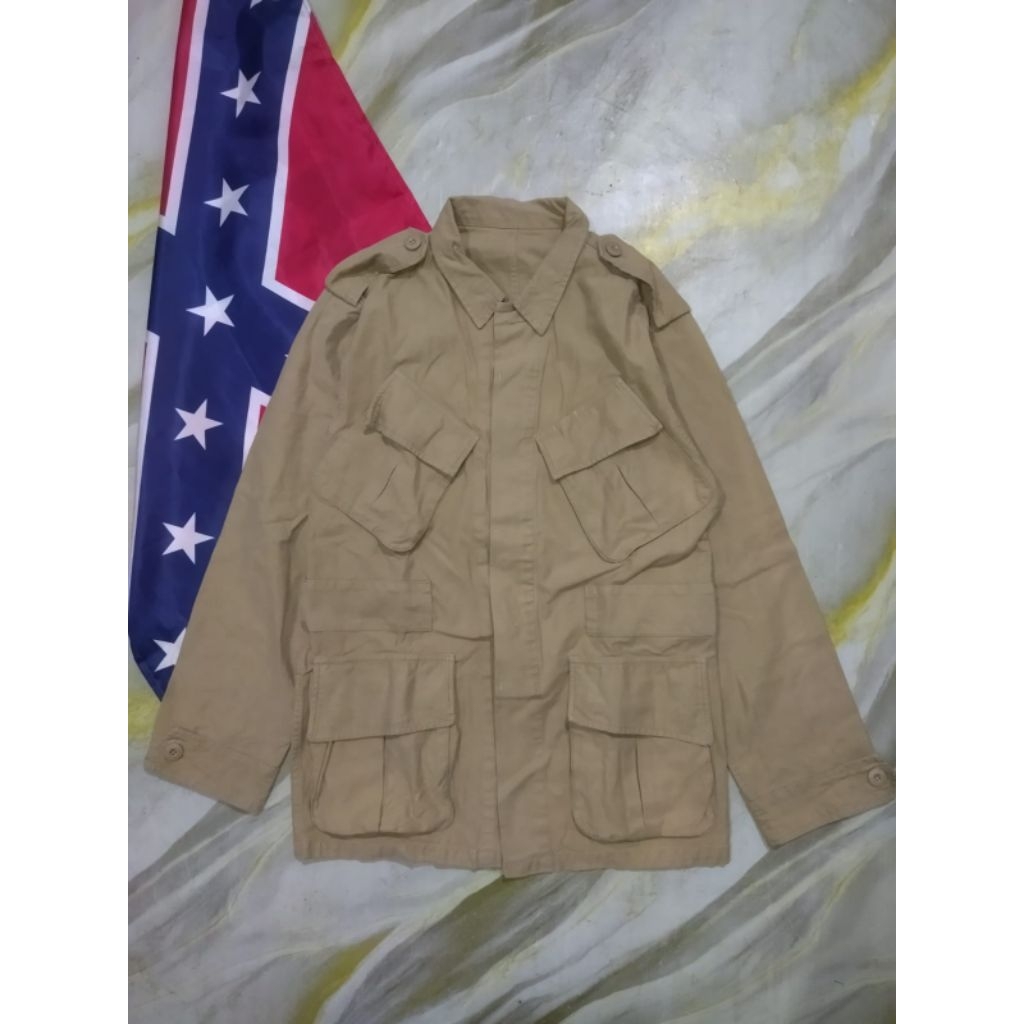 เสื้อแจ็คเก็ตกระเป๋า BAKER STREET SLANT