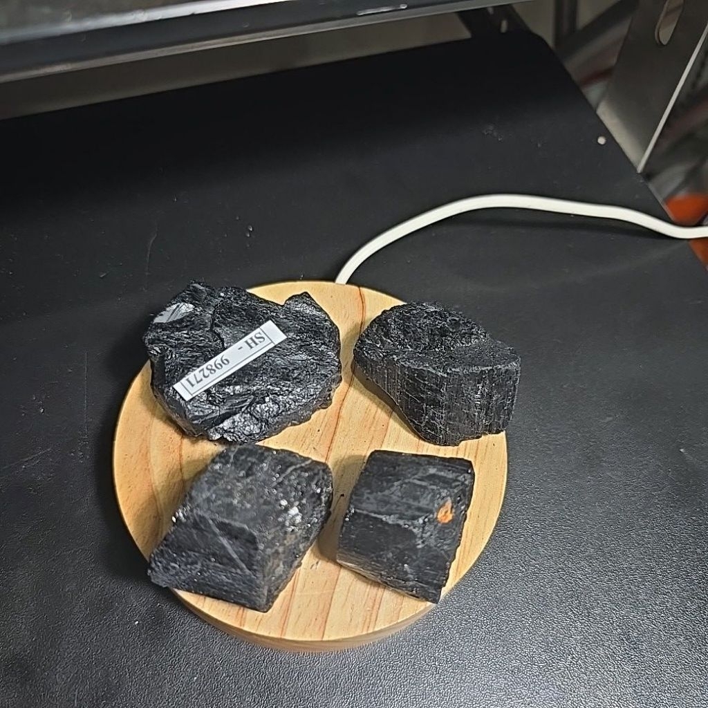 BLACK TOURMALINE BRAZIL ROUGH หินแท้