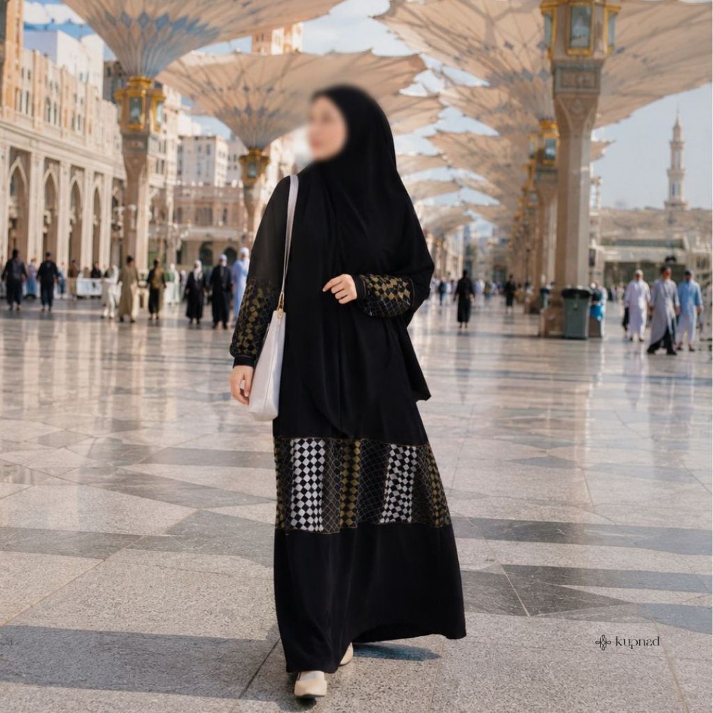 Gamis สีดําสําหรับอัมราห์และฮาจ - Aswan Dress by KUPNAD