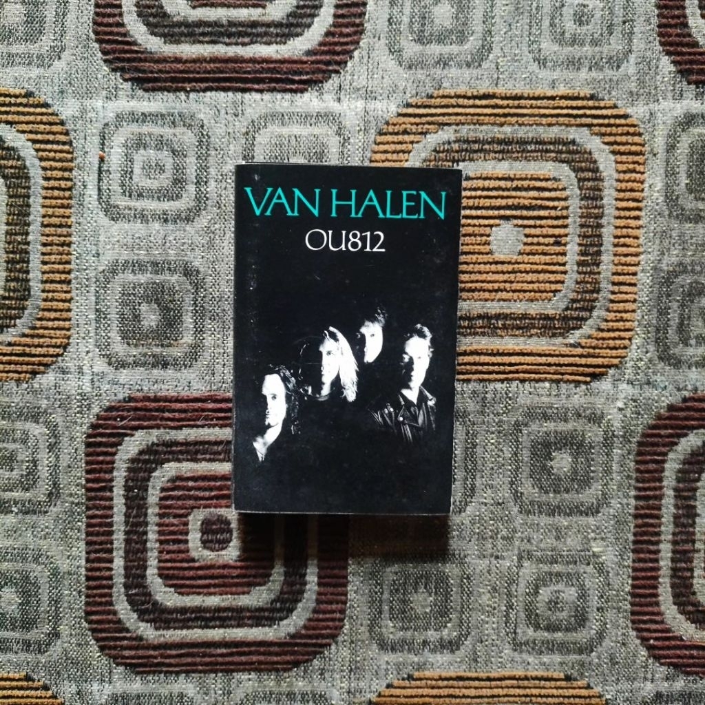 เทปคาสเซ็ท VAN HALLEN - OU812