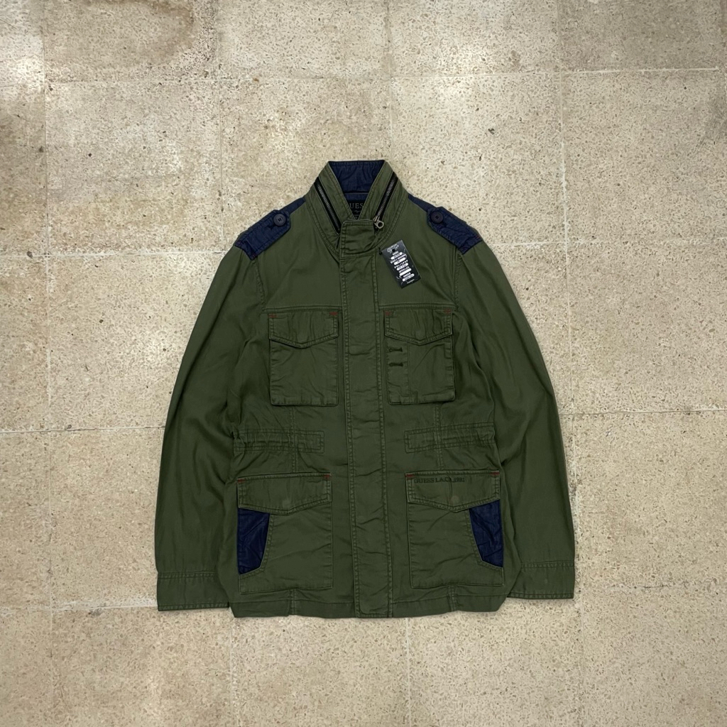 เสื้อแจ็คเก็ต GUESS PARKA