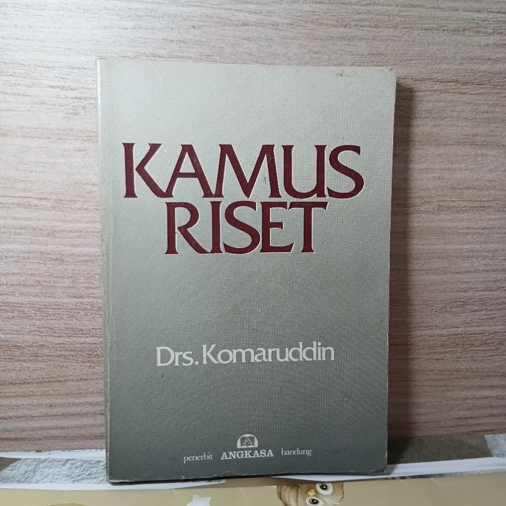 RESEARCH DICTIONARY โดย Komaruddin
