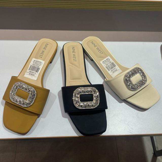รองเท้าแตะ NINE WEST โดย PAYLES