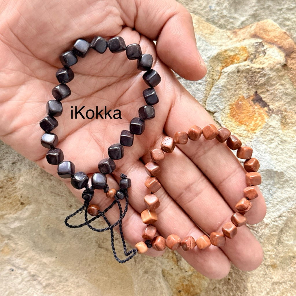 สร้อยข้อมือ Kokka Kaukah ดั้งเดิมพร้อมกล่องเอียง Motif ขนาดกลาง – สร้อยข้อมือ Kokka ผู้ใหญ่หรูหรา สี