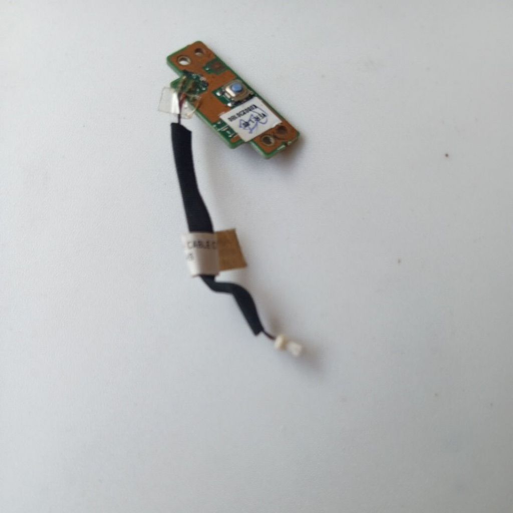 สวิตช์เปิด-ปิดแล็ปท็อป Toshiba Satellite C640