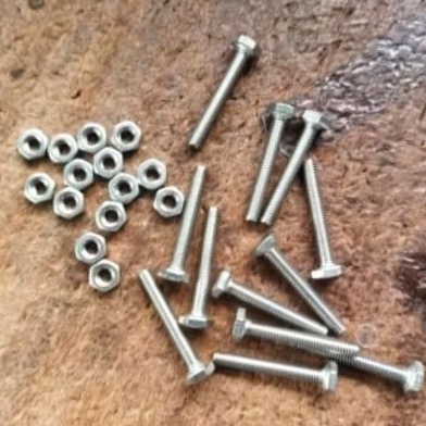 น๊อตและน็อตสแตนเลส m4x10 - m4x50 จํานวน 20 ชิ้น