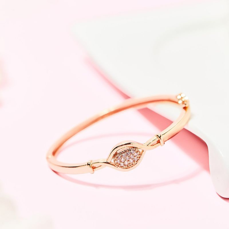 ANGLE WITH ELIPS MOTIF