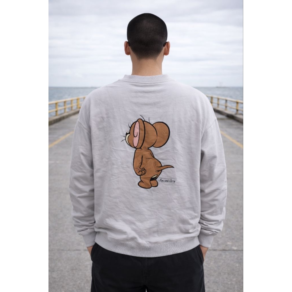 คอกลม / เสื้อสเวตเตอร์ T*M & J*RRY 0R1 Size L oversize fit XL (P70 x L63)