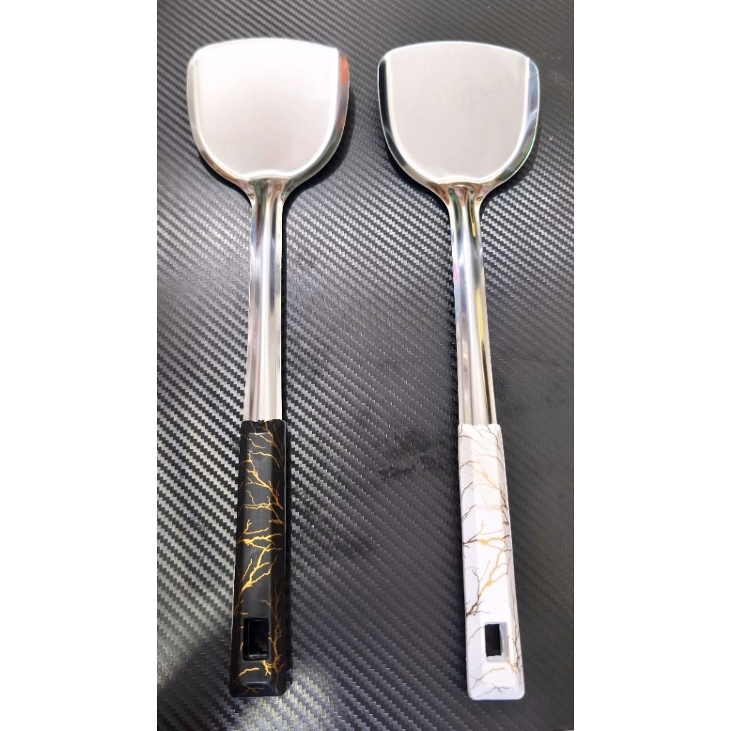 THICK STAINLESS FRYING SPOON / STAINLESS STEEL FRYING SPOON พร้อมที่จับสี K15-1
