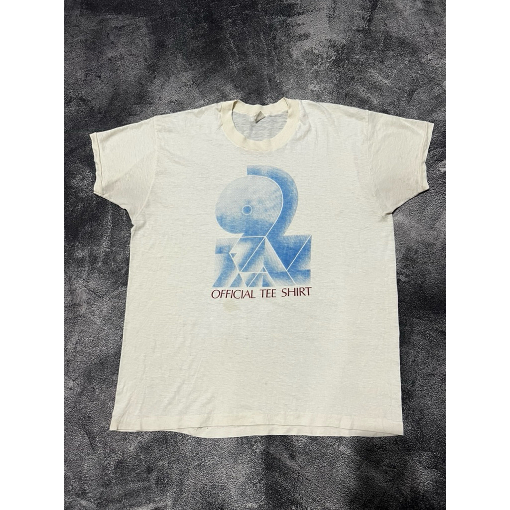 เสื้อยืดอย่างเป็นทางการ Vintage 70s