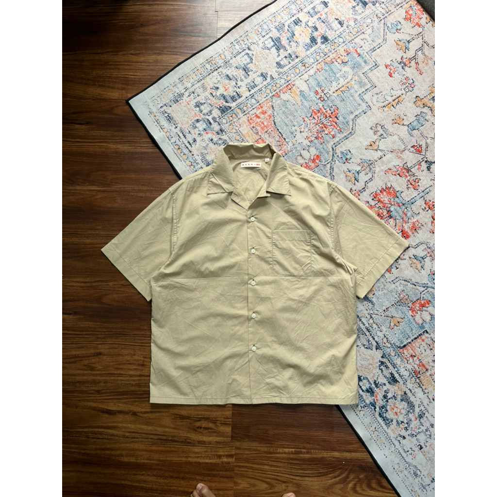 เสื้อเชิ้ตโอเวอร์ไซส์ Uniqlo x Marni