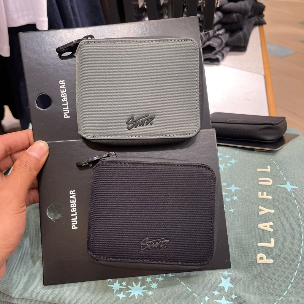 Stwd PULL&BEAR MENS Swallow Wallet Jastip (บริการร้านค้าส่วนตัว)