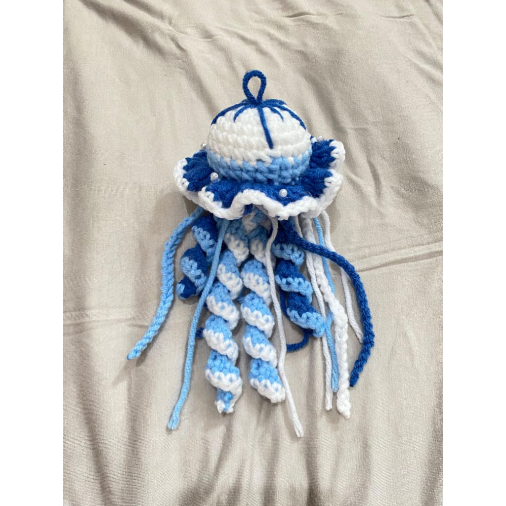 GANTUNGAN Jellyfish Keychain ver 3 - พวงกุญแจถักแมงกะพรุน - Bagcharm