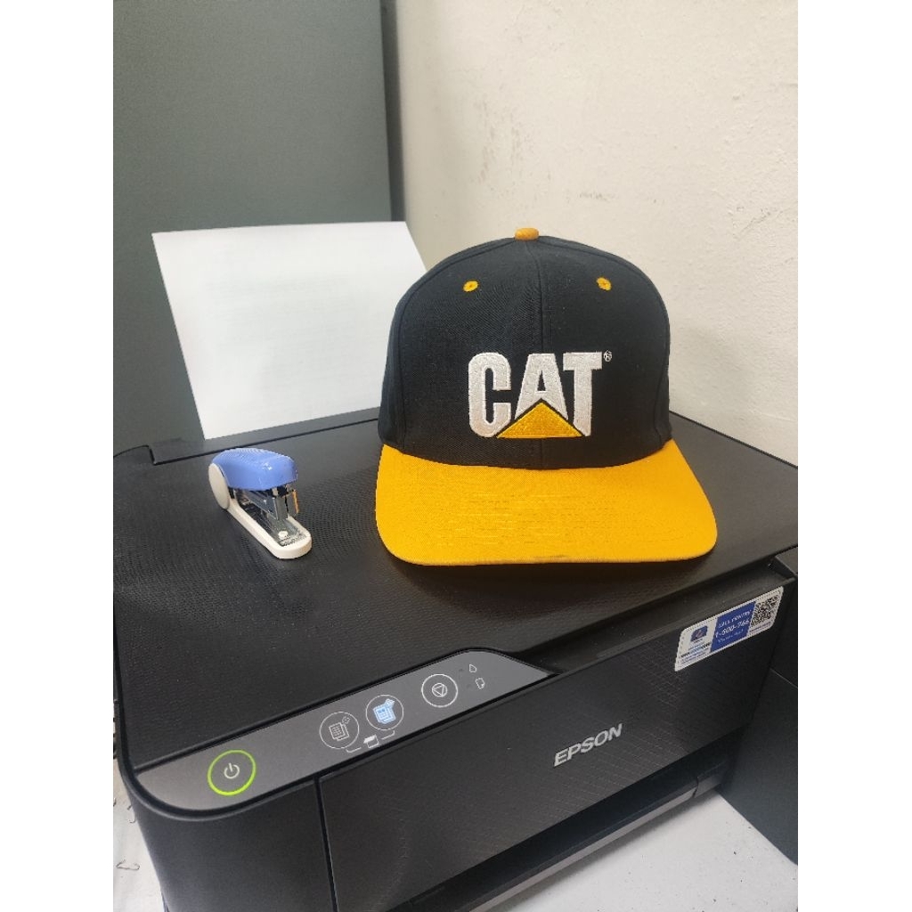 หมวก Caterpillar CAT Caterpillar เก่า Made in Taiwan ขนาดต้น 57cm