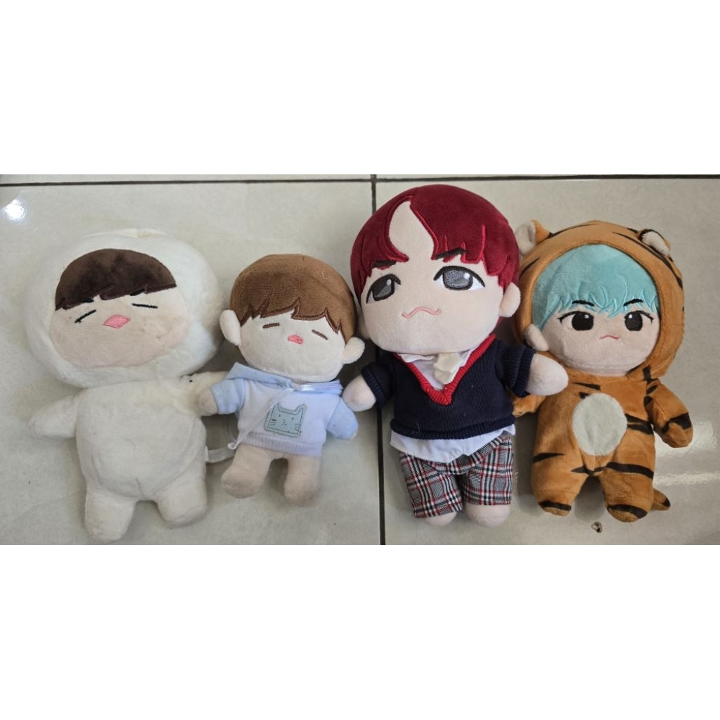 Wanna One Jaehwan ตุ๊กตาจีฮุน และ Woo Jin แฟนไซต์