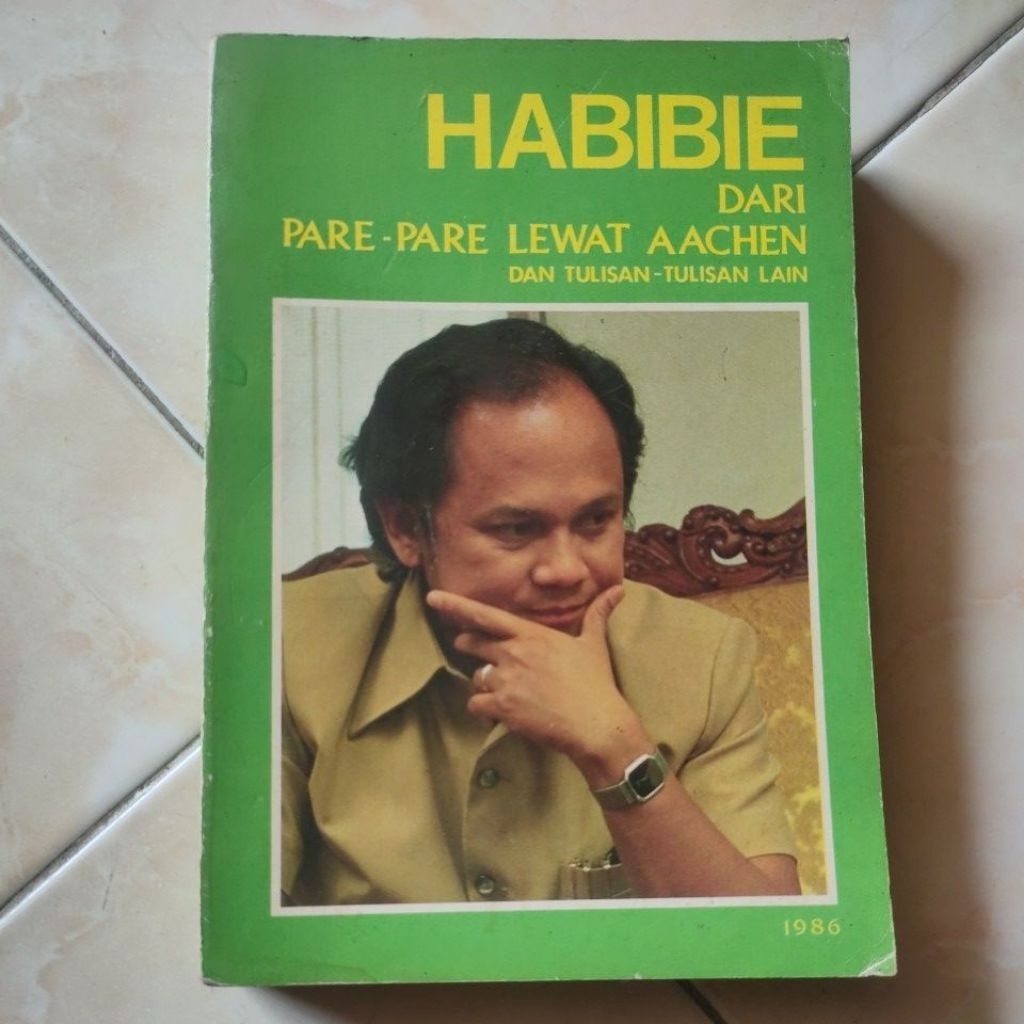 HABIBIE จาก PARE - PAREEWAT AACHEN และ WRITINGS 1986