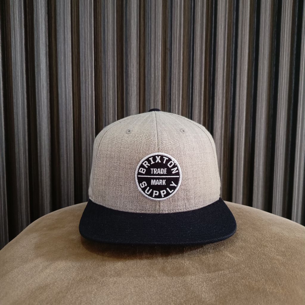 หมวก Snapback Brixton