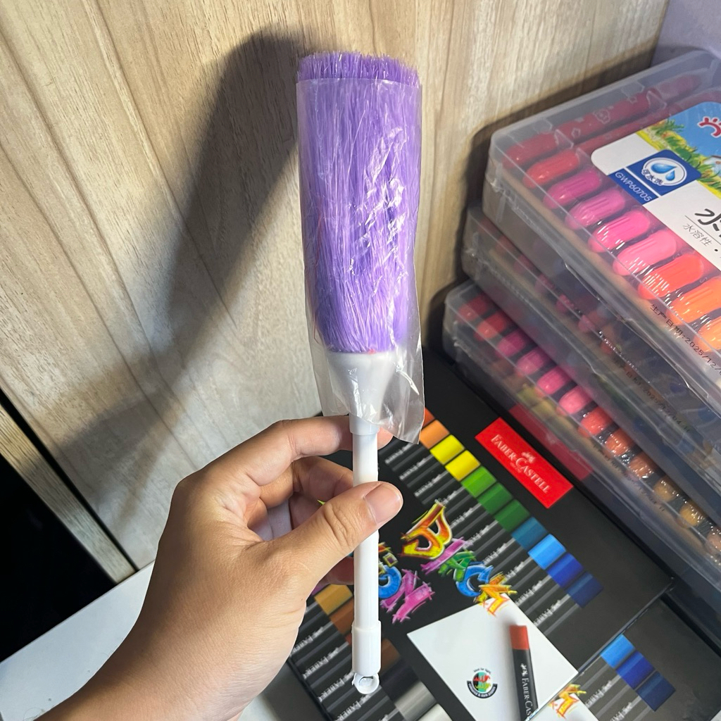 SULAK / SMALL CRAYON CLEANING BROOM